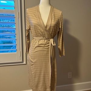 Tucker NYC wrap dress size M